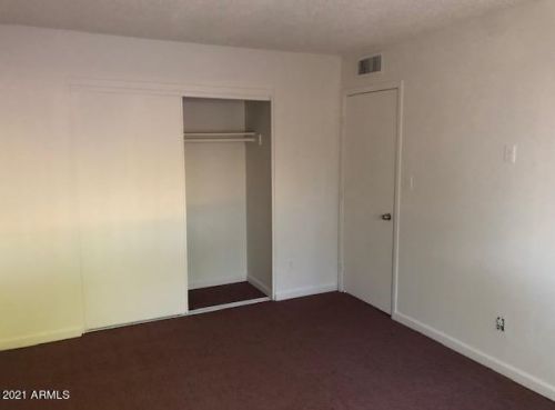 4255 67 Dr, Phoenix AZ 85033-8247 exterior