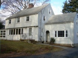 17 Richfield Rd, Newton, MA 02465-2426
