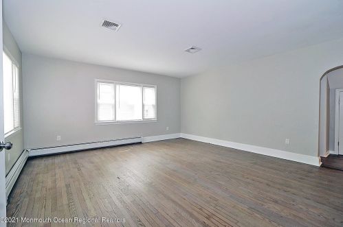 480 Veterans Hwy, Jackson Twp NJ 08527-5122 exterior