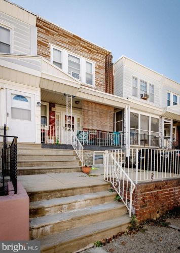 4118 Gilham St, Philadelphia, PA 19135-2513