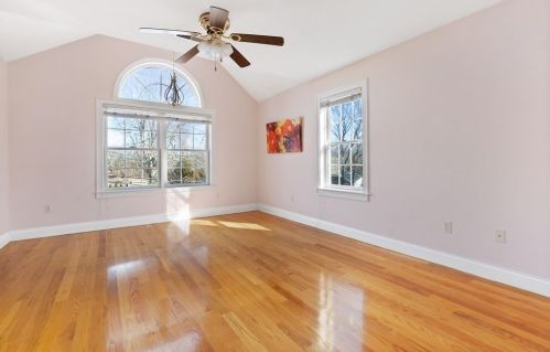 14 Wompatuck Rd, Hingham MA 02043-1100 exterior