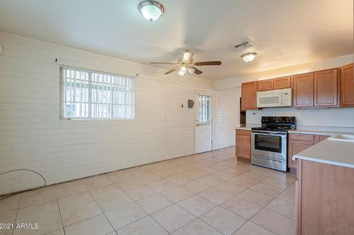 3910 Edgemont Ave, Phoenix AZ 85035-1533 exterior