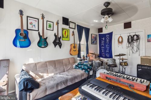 2204 15 St, Philadelphia PA 19132-4414 exterior