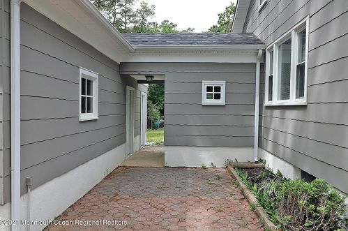 480 Veterans Hwy, Jackson Twp NJ 08527-5122 exterior