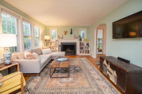 51 East St, South Hadley MA  01075-2115 exterior