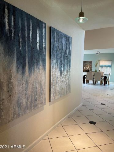 6173 28th Pl, Phoenix, AZ 85016-2161