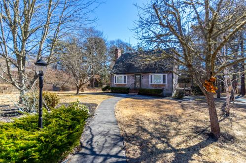 3 Dinahs Way, Wareham, MA 02571-1463