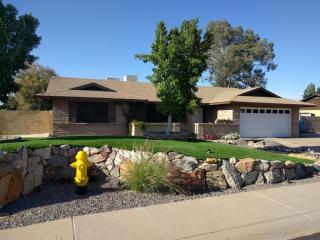 3634 Beverly Ln, Phoenix AZ  85032-3245 exterior