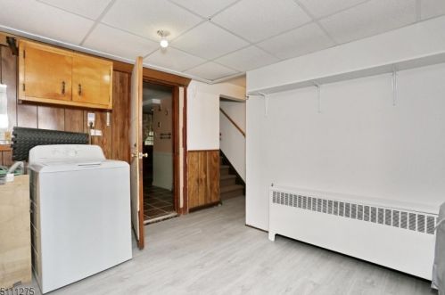 17 Russell Rd, Skyline Lakes NJ 07456-2230 exterior