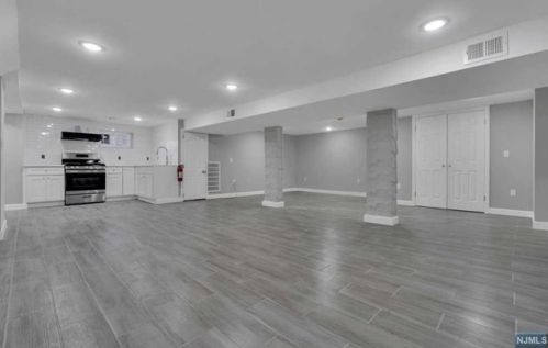 122 Grand Pl, Kearny NJ  07032-1847 exterior