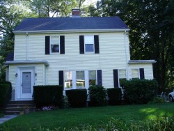 28 Day St, Newton, MA 02466-2907