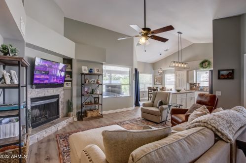 3901 Carol Ann Way, Phoenix AZ 85032-4057 exterior