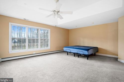 71 Mill Ln, Columbus NJ 08022-1940 exterior