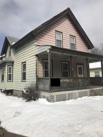 115 Paine St, Worcester, MA 01605-3337