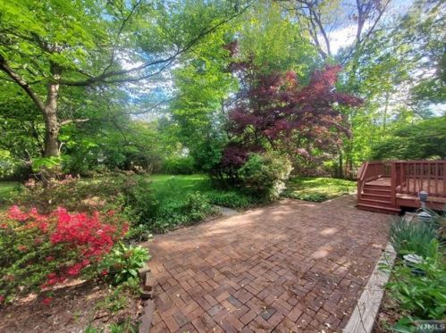 232 Madison Ave, Cresskill NJ  07626-1308 exterior