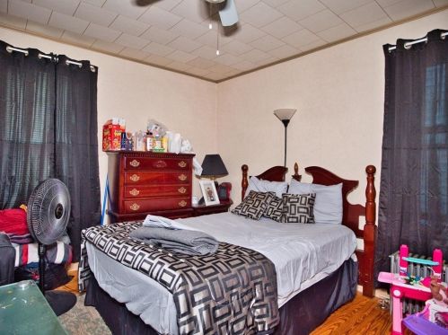 24 Adams St, New Bedford MA 02746-1333 exterior