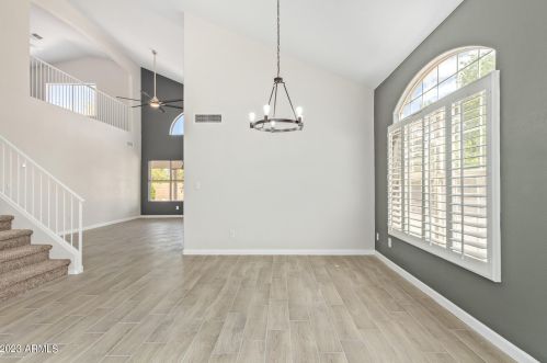 1222 Beverly Ln, Phoenix AZ 85032-3408 exterior