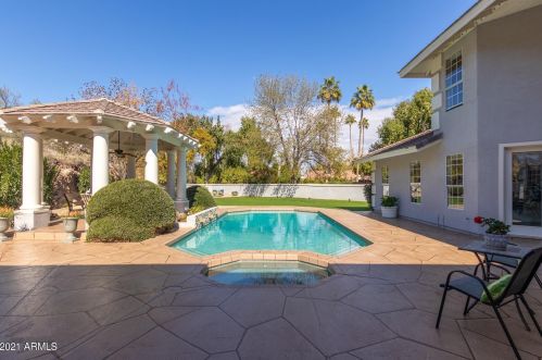 14828 15th Ave, Phoenix AZ 85015-3806 exterior