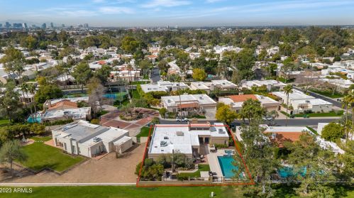 5327 26th St, Phoenix AZ 85032-8017 exterior