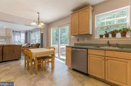 103 Ladds Ln, West Deptford NJ 08093-2319 exterior