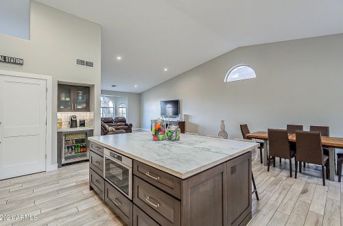 1820 Claire Dr, Phoenix AZ 85022-4105 exterior