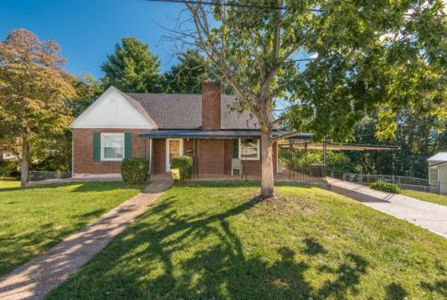 201 Price St, Sweetwater TN  37874-2216 exterior