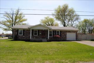 2916 Lencott Dr, Louisville KY  40216-1965 exterior