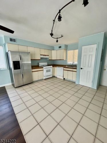 270 Ralph St, Belleville NJ  07109-3308 exterior