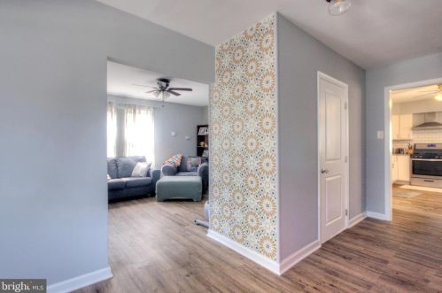 1702 Swedesboro Ave, West Deptford NJ  08066-1517 exterior