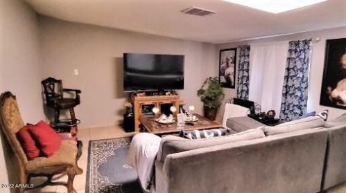 7708 Clarendon Ave, Phoenix AZ 85033-4120 exterior