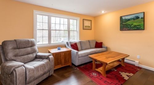 1227 Main St, Dighton MA 02715-1203 exterior