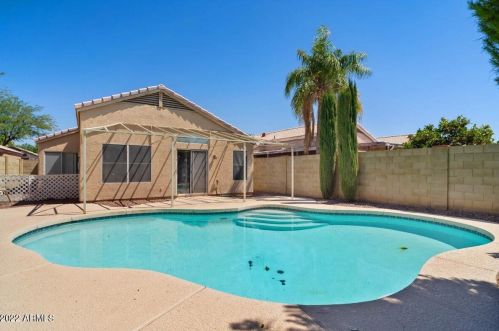 4741 Charleston Ave, Phoenix AZ  85032-9553 exterior