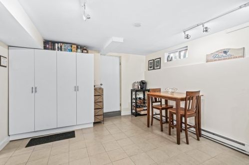 8 Clyde Ter, Arlington MA 02474-1509 exterior