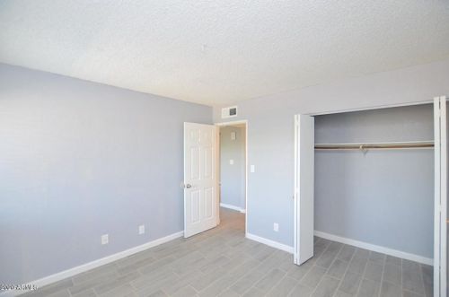 3818 Earll Dr, Phoenix AZ 85018-7149 exterior