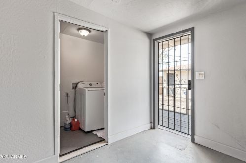 406 12th St, Phoenix AZ  85006-3405 exterior