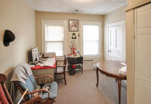 17 Pelham St, Methuen MA 01844-2017 exterior