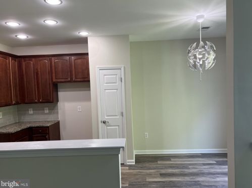 117 Sansom Ln, West Deptford NJ 08096-5168 exterior