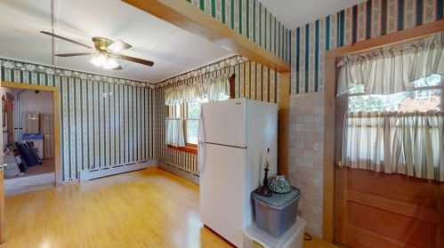 471 Main St, East Bridgewater MA 02324-1476 exterior