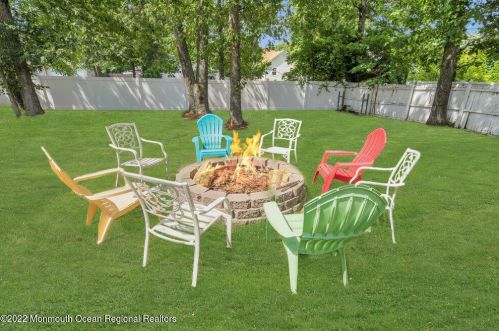 1 Highland Dr, Jackson Twp NJ 08527-1213 exterior