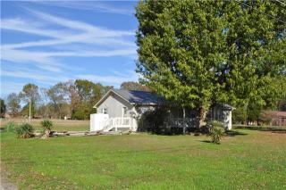 16 Clayton Acres Rd, Fayetteville, TN 37334-6752