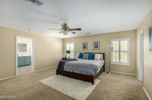 1668 Cielo Grande Ave, Phoenix AZ 85024-7554 exterior