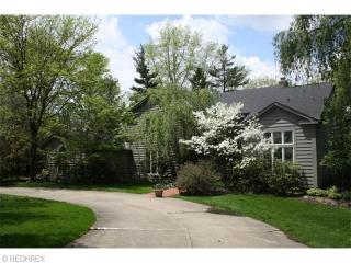 24300 Union Cir, Cleveland OH  44122-1080 exterior