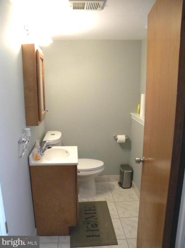 60 Holly Dr, West Deptford NJ  08096-3317 exterior