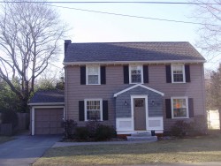 93 Manchester Rd, Newton, MA 02461-1132