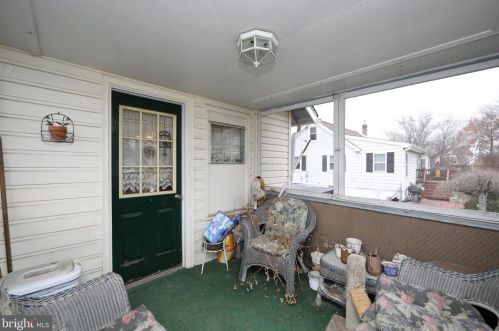 1909 Pt Pleasant Ave, West Deptford NJ 08096-4325 exterior