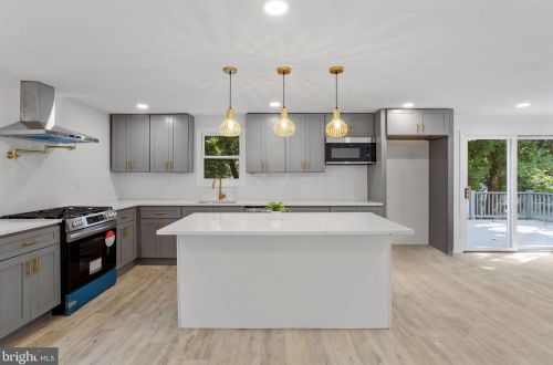 1 18th St, Burlington NJ  08016-4605 exterior