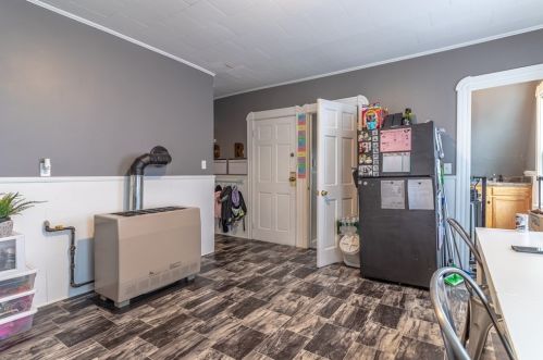 285 Earle St, New Bedford MA 02746-1814 exterior