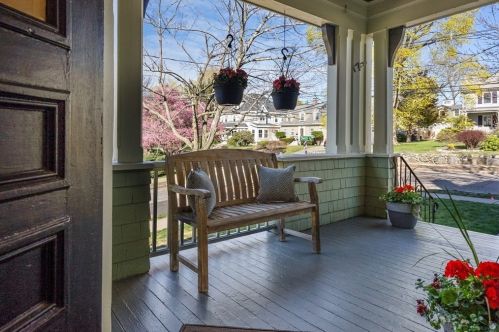 149 Waverley Ave, Newton, MA 02458-2418