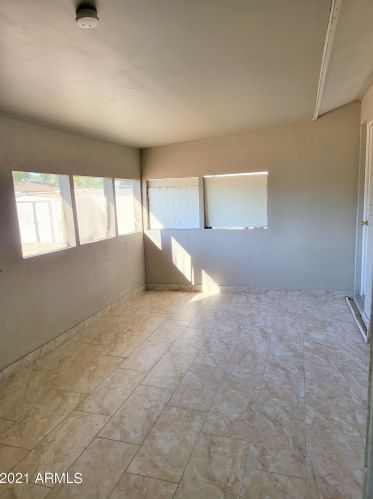 2608 71 Ave, Phoenix AZ 85033-1460 exterior