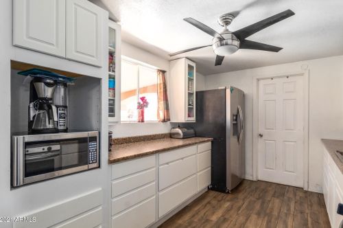 3851 63 Dr, Phoenix AZ 85033-5204 exterior